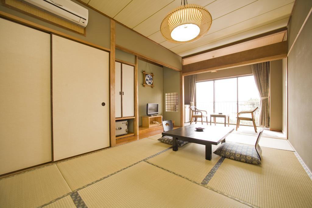 Shodoshima Seaside Hotel Matsukaze Tonosho  Bagian luar foto