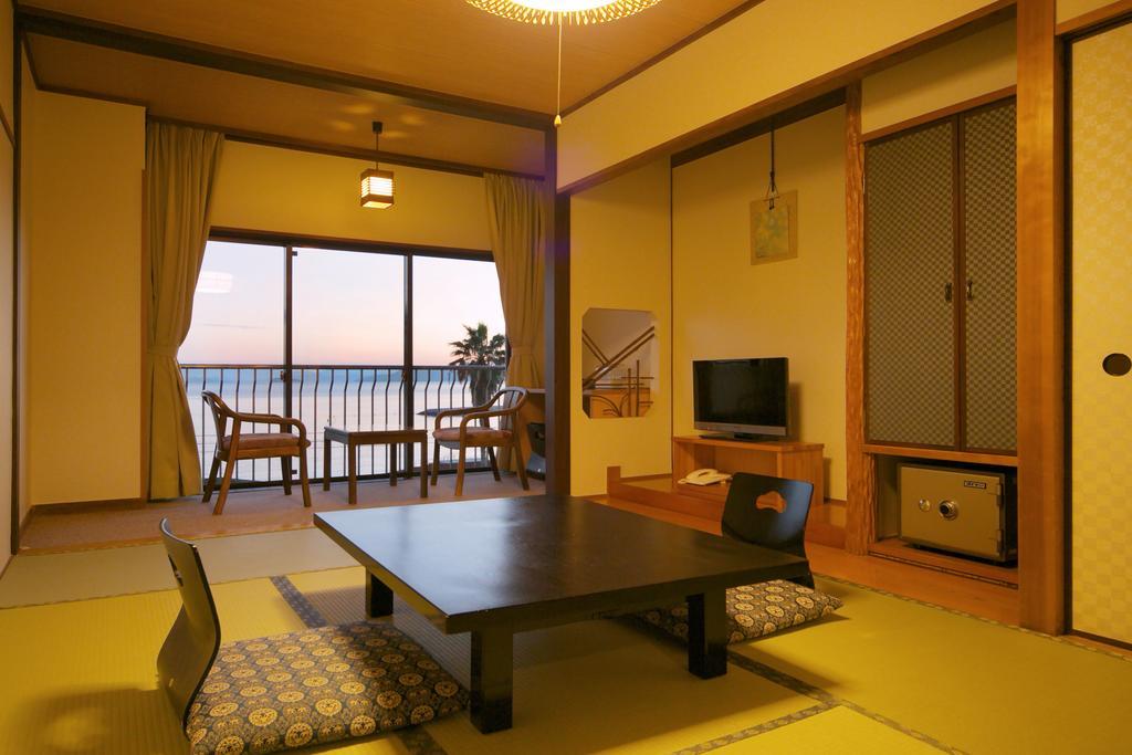 Shodoshima Seaside Hotel Matsukaze Tonosho  Bagian luar foto