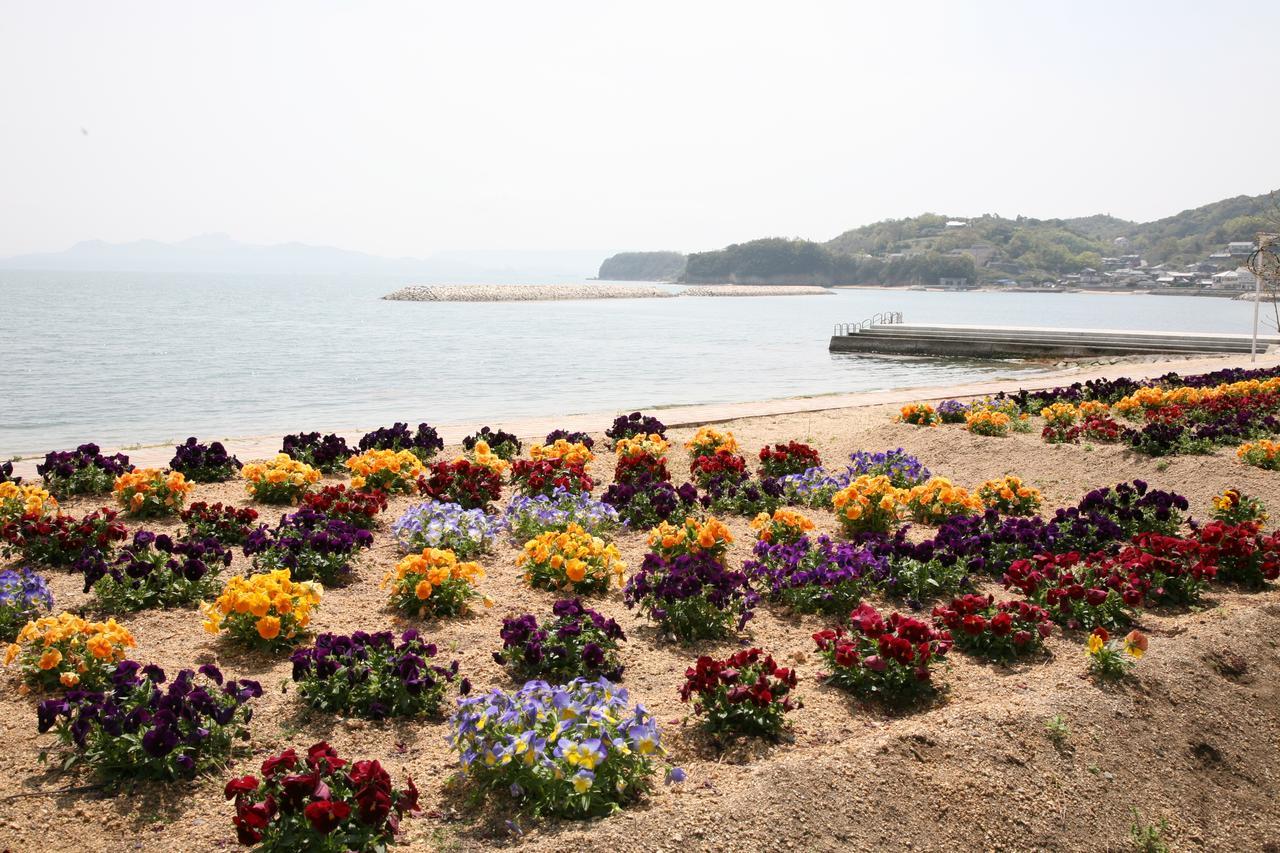 Shodoshima Seaside Hotel Matsukaze Tonosho  Bagian luar foto