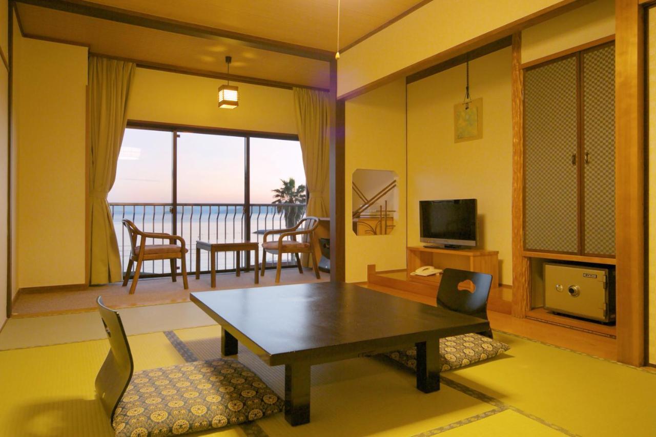 Shodoshima Seaside Hotel Matsukaze Tonosho  Bagian luar foto